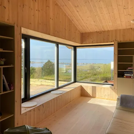 Feriehus Modern Summer House Overlooking The Water