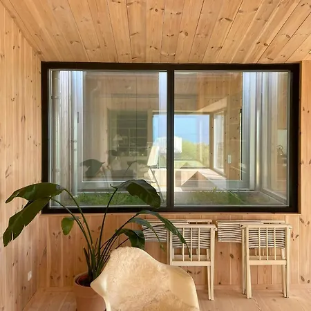 Modern Summer House Overlooking The Water Σπίτι διακοπών