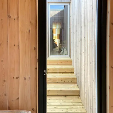 Сasa de vacaciones Modern Summer House Overlooking The Water *