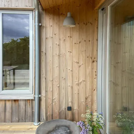 Modern Summer House Overlooking The Water Feriehus *